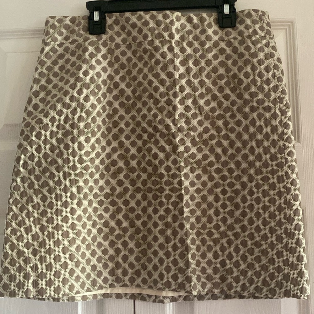 LOFT tan skirt 10p with lining